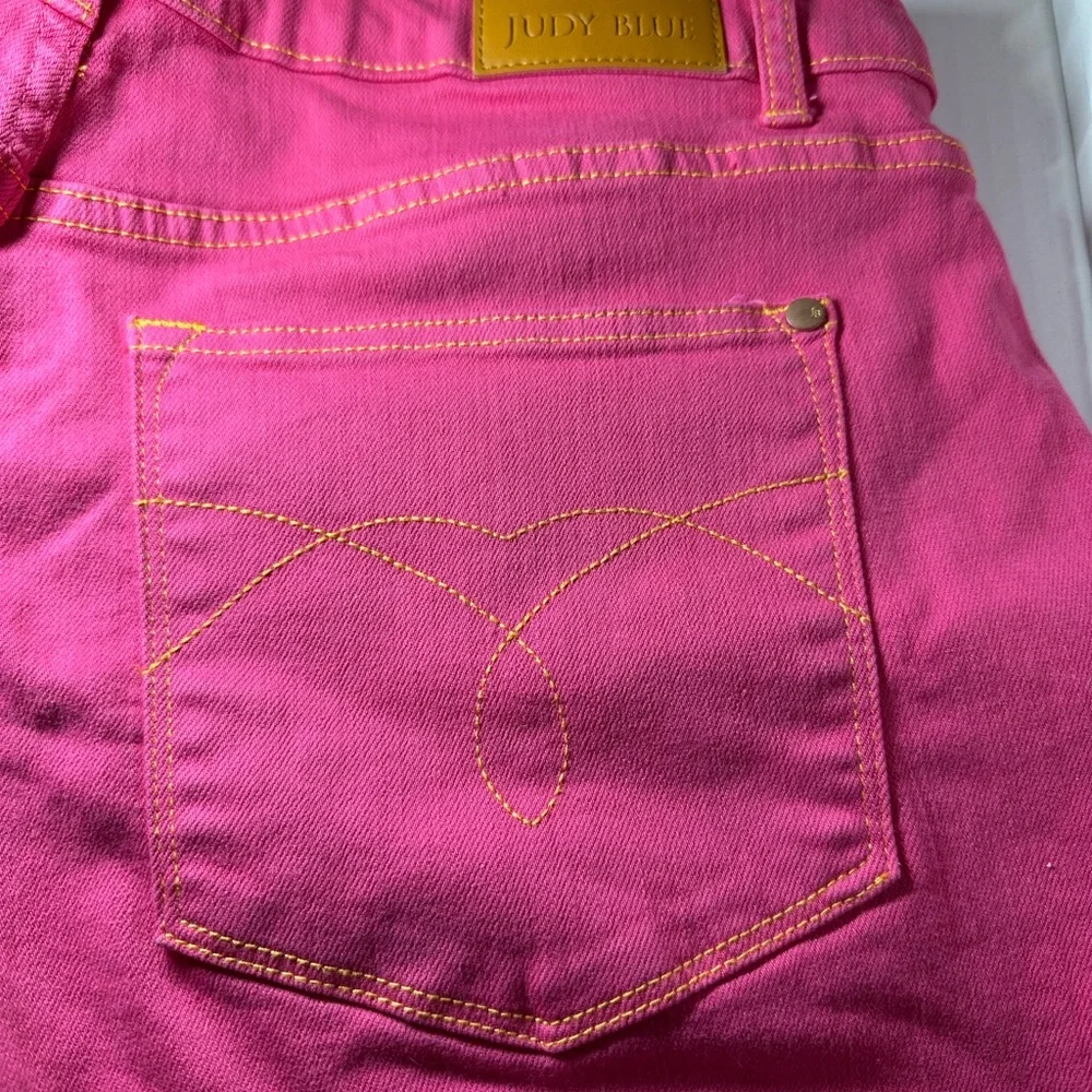 Judy Blue High Rise Magenta Pink Embroidery 2x  Garment Dyed shorts - Picture 6 of 11